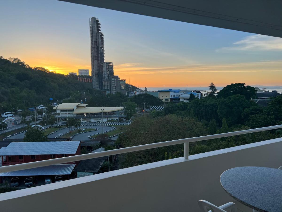 The Monaco Residence Pattaya Extérieur photo