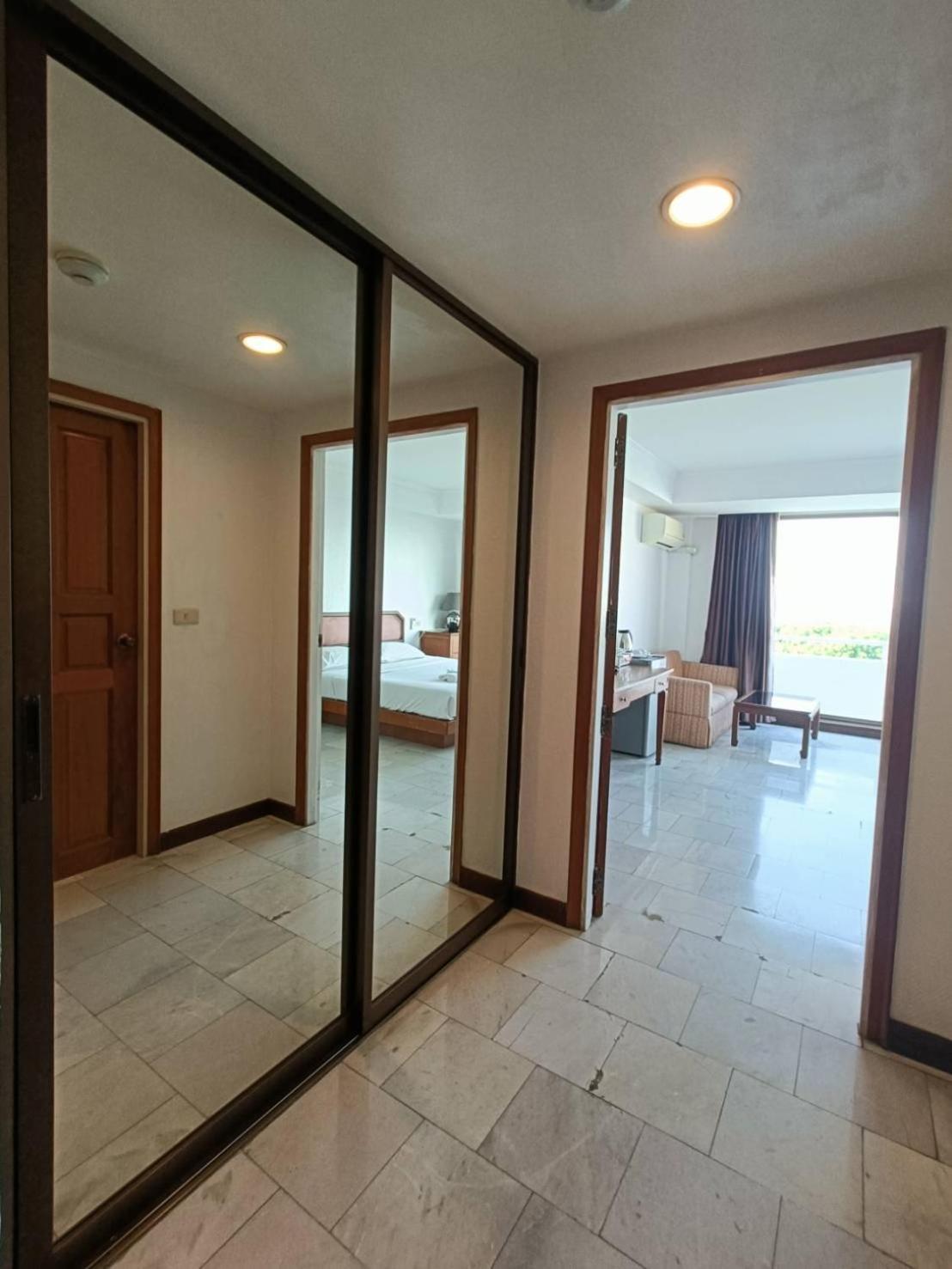 The Monaco Residence Pattaya Extérieur photo